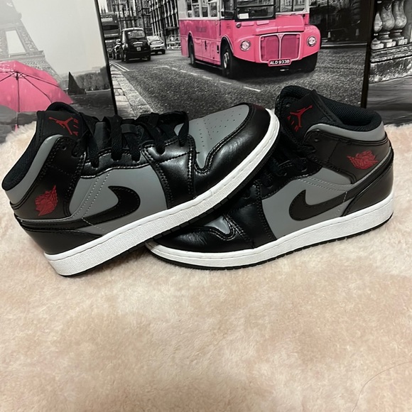 Jordan Shoes - JORDAN 1 MID GS SHADOW RED WOMEN